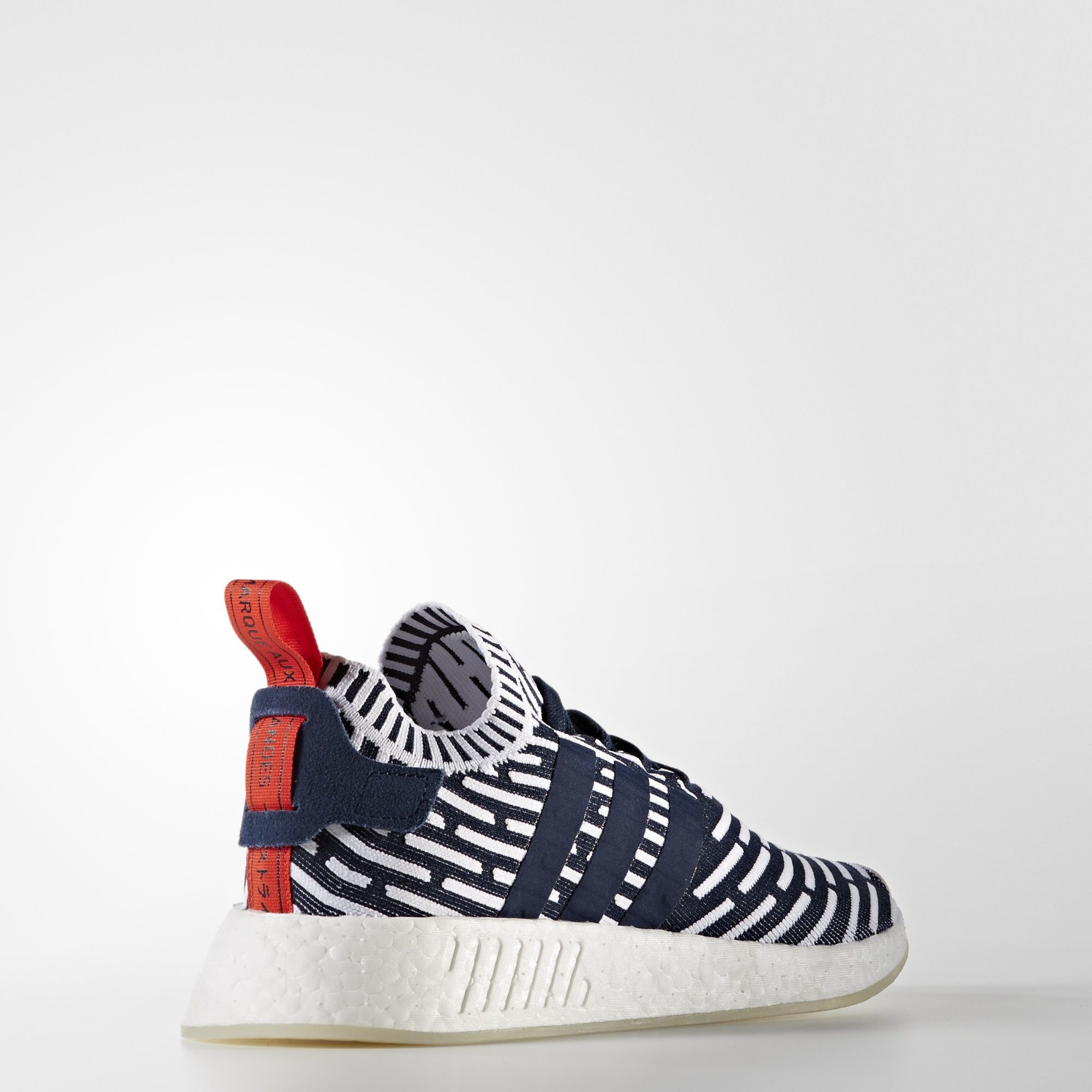 Adidas nmd r2 navy blue hotsell